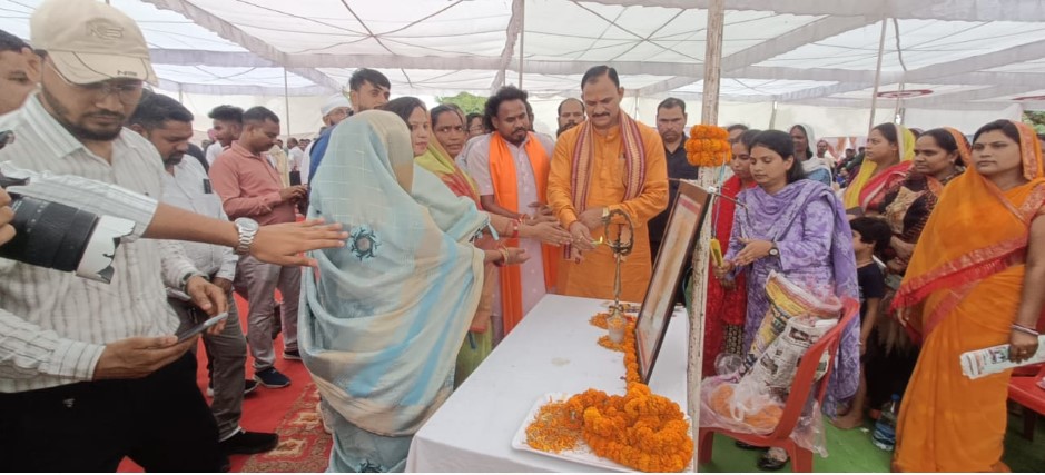   ग्राम कोड़ा में सुशासन तिहार 2025 के तहत शिविर संपन्न, 1336 आवेदनों का हुआ त्वरित निराकरण