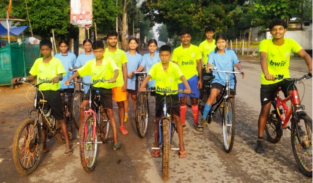 विश्व साइकिल दिवस पर फिट इंडिया अंतर्गत निकाली गई जागरूकता रैली  स्वस्थ जीवनशैली का दिया गया संदेश