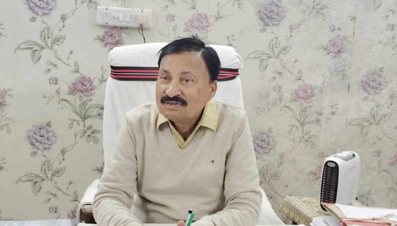 समयमान वेतनमानवृद्धि में लापरवाही पर डीईओ अजय मिश्रा को कारण बताओ नोटिस कलेक्टर ने जताई नाराज़गी, लापरवाही को बताया गंभीर त्रुटि