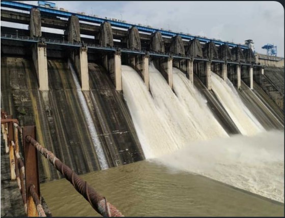 बांगो बांध का जलस्तर नियंत्रण के लिए गेट खोले, हसदेव नदी में छोड़ा गया 49,904 क्यूसेक पानी