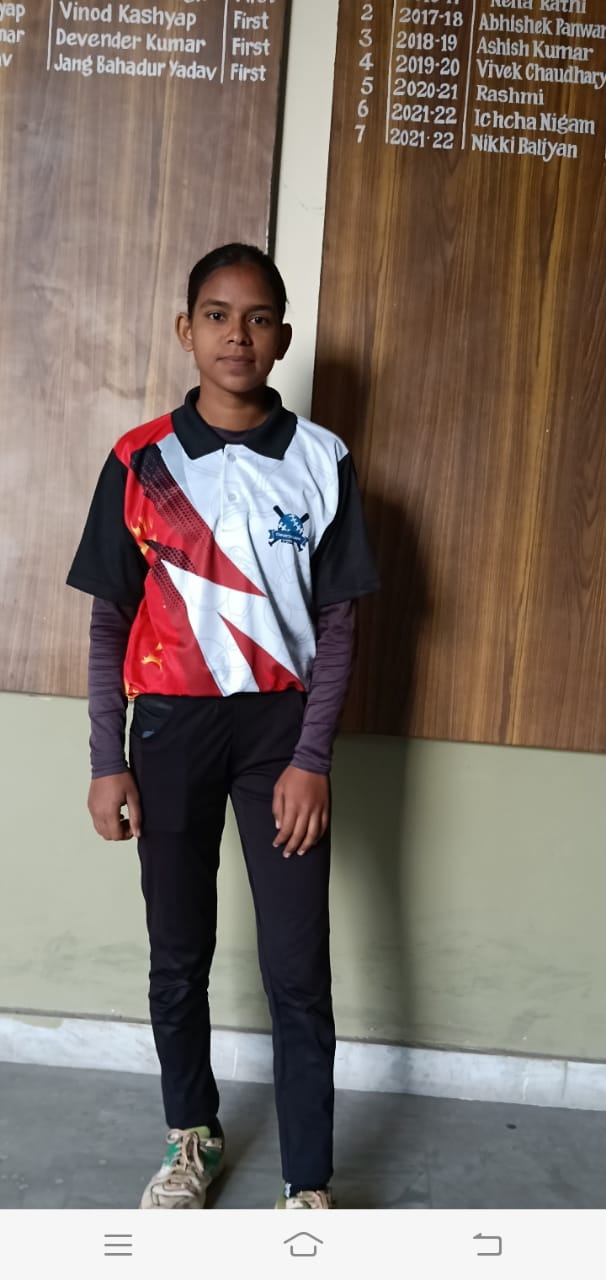 रविन्द्र भारती विद्यालय की छात्रा करीना भास्कर का राष्ट्रीय स्तर सॉफ्टबॉल प्रतियोगिता के लिए चयन