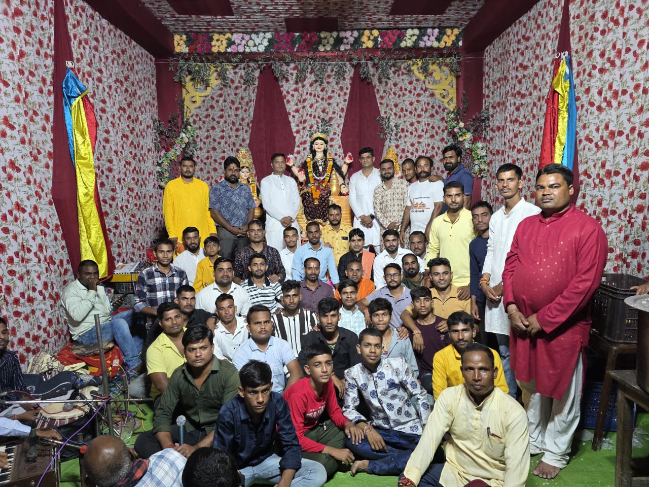 होल्हाबाग नवयुवा समिति बांकी ने धूमधाम से मनाई दीपावली, पांच दिनों तक चला सांस्कृतिक उत्सव।