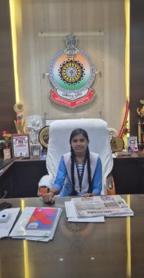 कुमारी संगीता धीवर, हाई स्कूल बनाती बनी 15 min की एसपी जांजगीर चांपा