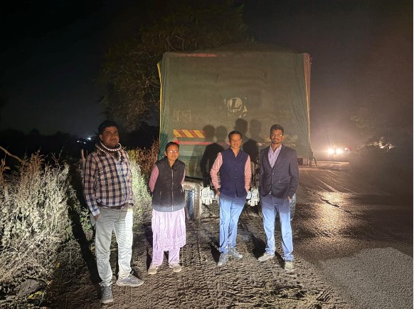 ज़िला जांजगीर चांपा राजस्व विभाग ने रेत से भरी हाईवा एवम ट्रैक्टर की जप्त 