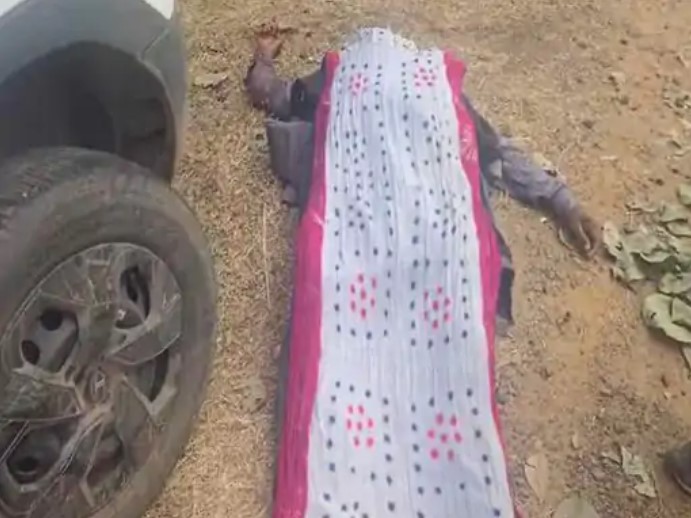 बिलासपुर में पेड़ से टकराई कार...2 मौत, 3 घायल