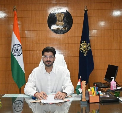 धान खरीदी में पारदर्शिता की मिसाल: कलेक्टर दीपक सोनी के नेतृत्व में 900 टन से अधिक अवैध धान जब्त