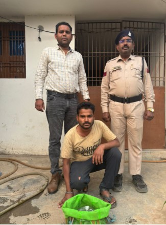 ग्राम ढोलगी में 06 बल्क लीटर कच्ची महुआ शराब जब्त, आरोपी गिरफ्तार