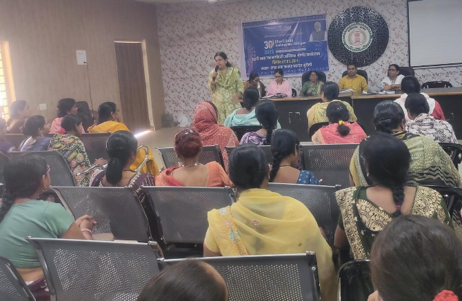 निर्माणाधीन पीएम श्री और स्वामी आत्मानंद स्कूलों का कलेक्टर ने किया निरीक्षण, धीमी प्रगति और गुणवत्ता पर जताई नाराजगी