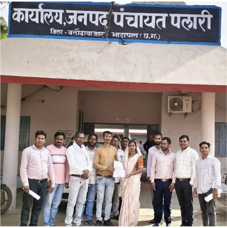 पलारी जनपद पंचायत में 37 आवास मित्रों का मानदेय महीनों से अटका