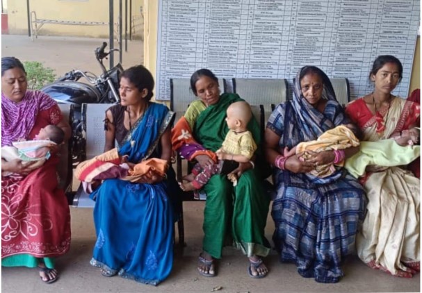 आयुष्मान आरोग्य मंदिर गोपालपुर के डॉक्टर ने 24 घंटे के भीतर पांच बच्चों को कराया सुरक्षित जन्म
