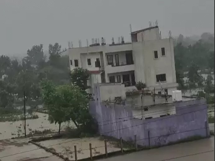 बिलासपुर में 20 साल बाद बाढ़ के हालात