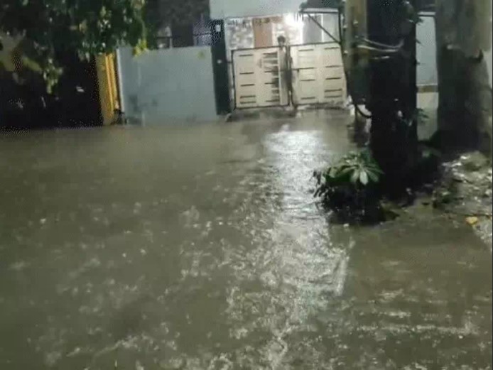 बिलासपुर में तेज बारिश, निचली बस्तियों में जलभराव का खतरा