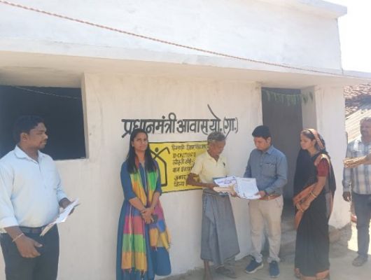 प्रधानमंत्री आवास योजना के तहत महागृह प्रवेश कार्यक्रम का हुआ भव्य आयोजन