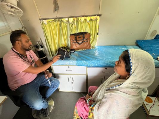 मुख्यमंत्री शहरी स्लम स्वास्थ्य योजना से नागरिकों को अपने घर के पास मिल रही मुफ्त स्वास्थ्य की सुविधा