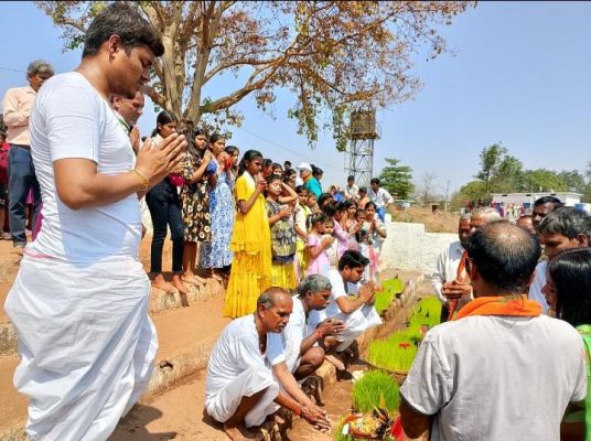 श्रद्धा के साथ धूमधाम से ग्राम बहेसर में ज्योत जंवारा विसर्जन किया गया