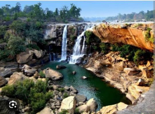 जिले के अमृतधारा जलप्रपात क्षेत्र में प्रवेश, सेल्फी और नहाने पर लगा प्रतिबंध