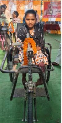 आशा और बदलाव का पर्व बना सुशासन तिहार  ट्राइसायकिल से बदली सीता महतो की ज़िंदगी  आत्मनिर्भरता और आत्मविश्वास की सवारी से शिक्षा की ओर बढ़ते कदम