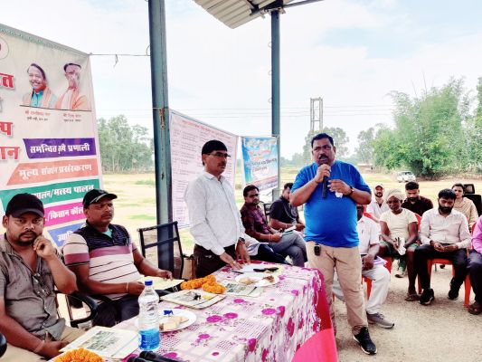 &rsquo;&rsquo;विकसित कृषि संकल्प यात्रा&rsquo;&rsquo; आज 29 मई से प्रारंभ  कलेक्टर एवं जिला पंचायत अध्यक्ष ने हरी झंडी दिखाकर किया किसान रथ को रवाना  कृषि वैज्ञानिक की टीम पंचायतों में लगाएंगे चौपाल