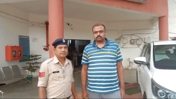 बैंक फर्जीवाड़ा मामला: बलरामपुर पुलिस ने दो और आरोपियों को किया गिरफ्तार, 60 लाख के आभूषण व 1.5 करोड़ की संपत्ति जब्त