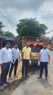 घरेलू गैस के  व्यावसायिक उपयोग पर नकेल कसने राजस्व एवं खाद्य विभाग की संयुक्त टीम    कलेक्टर श्री एस.जयवर्धन के निर्देश के अनुपालन में आज प्रतापपुर अंतर्गत 
