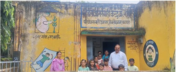 अपर कलेक्टर ने  स्कूल व आंगनबाड़ी केंद्रों का किया निरीक्षण  जलभराव की स्थिति में विशेष सतर्कता बरतने के दिये निर्देश