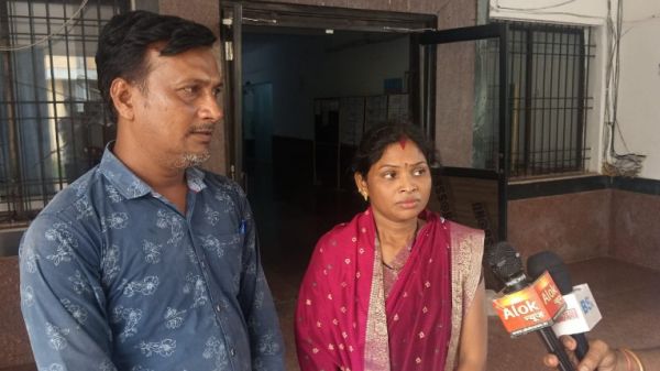 तोमर बंधु से कम नहीं बलौदाबाजार जिले के सूदखोरी के बढ़ते चर्चित मामले    जिले में पहले भी सूदखोरी के चलते हुई है आत्महत्याएं व कोशिशें    बलौदाबाजार पुलिस के सामने एक और मामला आया सूदखोरी का     जिले में सूदखोरी के बढ़ते मायाजाल को तोड़ने में नाकाम दिख रही बलौदाबाजार पुलिस 