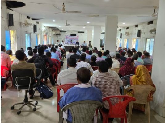 *प्रतापपुर विकासखंड में विलेज एक्शन प्लान पर हुई महत्वपूर्ण बैठक