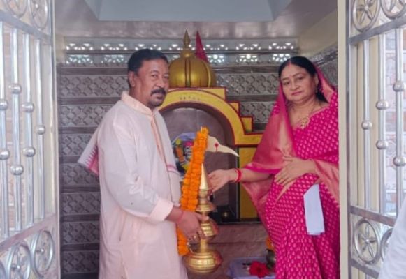 चांपा में नगर देव श्री हर्चन लाल जी मंदिर का पुनर्निर्माण प्रतिष्ठा सम्पन्न भक्तों में हर्ष का माहौल ...