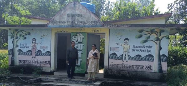 सरगुजा संभाग नोडल अधिकारी ने किया विकासखंड राजपुर अंतर्गत विभिन्न ग्रामों का सघन दौरा  ग्रामीण स्वच्छता गतिविधियों का लिया जायजा