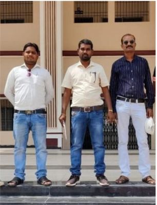 निजी मोबाइल में दबावपूर्वक एप डाउनलोड कराना शिक्षकों की निजता का हनन