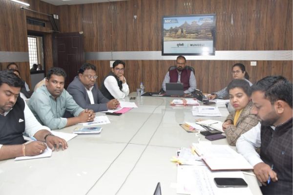 एस.आई.आर.: वीडियो कॉन्फ्रेंसिंग के माध्यम से समीक्षा बैठक आयोजित  भारत निर्वाचन आयोग के वरिष्ठ उप निर्वाचन आयुक्त ने की निर्वाचन कार्यों की समीक्षा