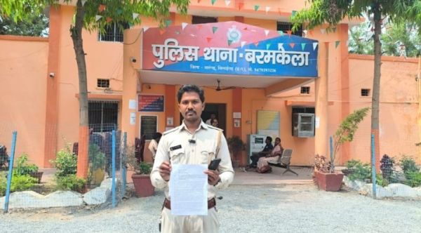 जिला पंचायत सदस्य पर गंभीर आरोप: वनरक्षक को फोन पर गाली-गलौज और जान से मारने की धमकी, थाने में शिकायत..,*