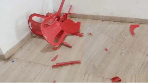 कांग्रेस दफ्तर बना अखाड़ा