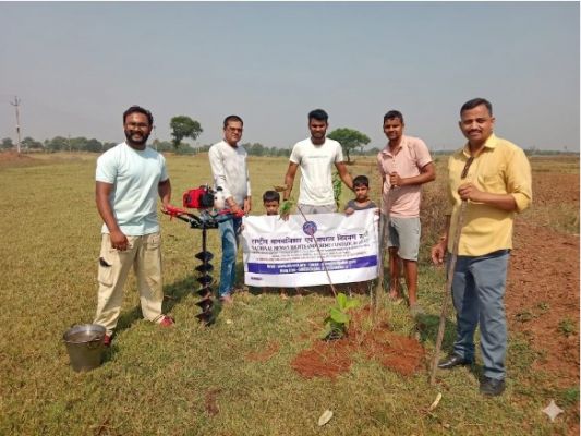 विश्वयोग दिवस के शुभ अवसर पर NHRCCB द्वारा वृक्षारोपण कार्यक्रम संपन्न &ndash; ग्राम पंचायत बुड़ेना, मंडी मैदान 
