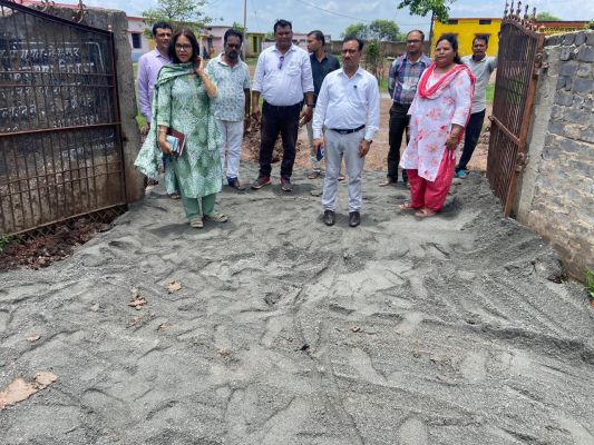 कलेक्टर के निर्देश पर नेवासपुर स्कूल की बदली तस्वीर