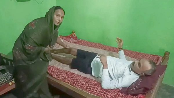 मौत मांगने वाले भाजपा नेता विशंभर यादव से भूपेश बघेल ने फोन पर की बात, कहा- आइए रायपुर, हम कराएंगे इलाज