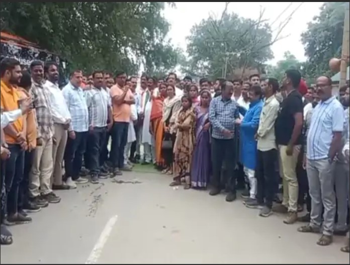 NH-43 की बदहाली पर कांग्रेस का चक्काजाम
