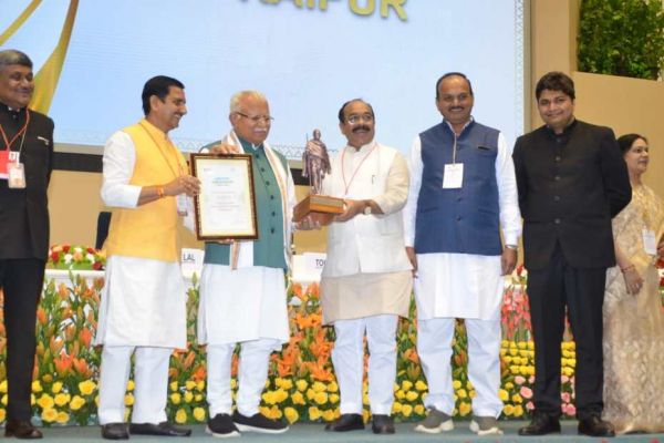 छत्तीसगढ़ ने राष्ट्रीय मंच पर बिखेरी स्वच्छता की चमक, 20 हजार से कम आबादी वाले शहरों में बिल्हा देश का सबसे स्वच्छ शहर