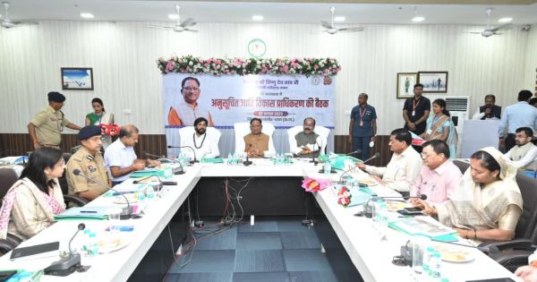 अनुसूचित जाति विकास प्राधिकरण मद से स्वीकृत कार्यों को गुणवत्ता के साथ समय सीमा में पूर्ण कराएं कलेक्टर्स: मुख्यमंत्री साय