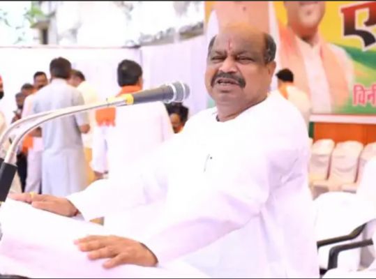 पुरंदर मिश्रा का आरोप,शराब घोटाले में पूरी भूपेश कैबिनेट संलिप्त: