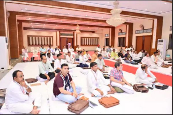 प्रशिक्षण शिविर के समापन में शामिल होंगे पवन खेड़ा