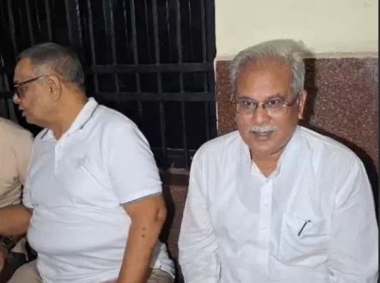 शराब घोटाला, आरोपी रामगोपाल अग्रवाल से मिले भूपेश बघेल