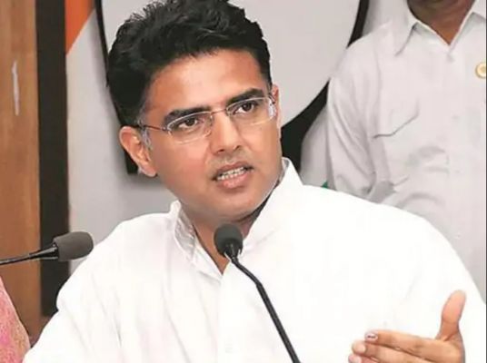 शिक्षा-मंत्री के इस्तीफे के बाद टला पायलट का रायपुर दौरा