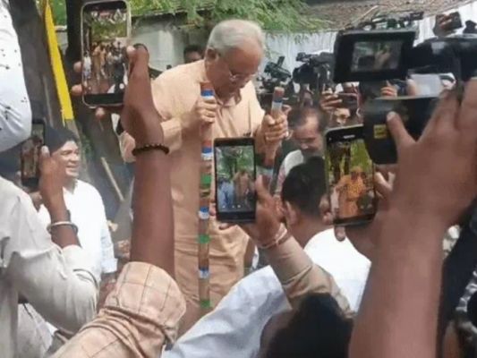 भूपेश बोले- 56 इंच का छोटा बंदर, बाल नरेंद्र: