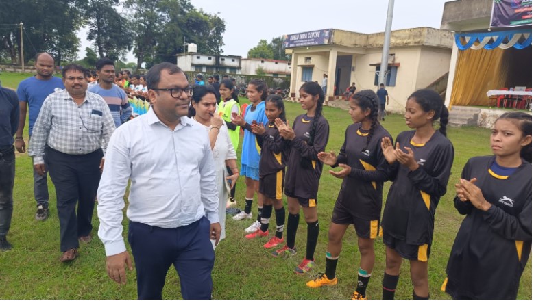 हर्राटिकरा&nbsp; खेलों इंडिया सेंटर में फुटबॉल अस्मिता लीग का किया गया आयोजन 