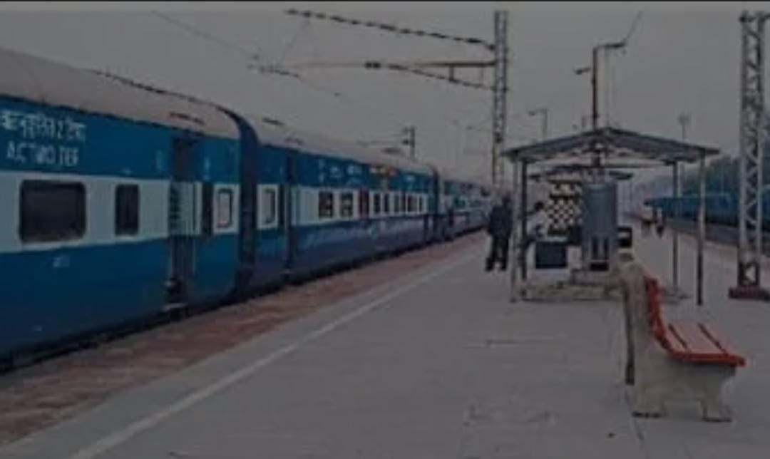 रायपुर से कोरबा के बीच 10 घंटे कोई ट्रेन नहीं, बस या फिर स्वयं के साधन से करना पड़ रहा सफर