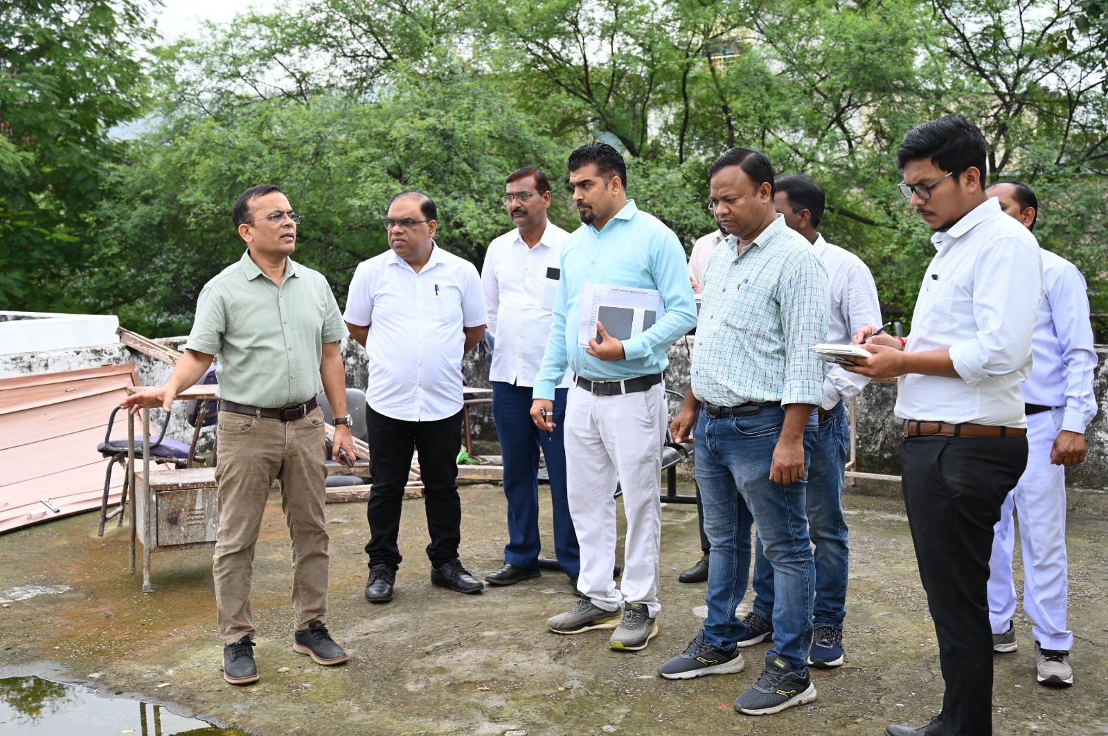 कलेक्टर ने किया चांपा के बीडीएम अस्पताल, सीवरेज ट्रीटमेंट प्लांट, हनुमान धारा का निरीक्षण...  कलेक्टर ने स्वास्थ्य सेवाओं का लिया जायजा, अस्पताल परिसर में सफाई व्यवस्था को लेकर जताई नाराजगी... 