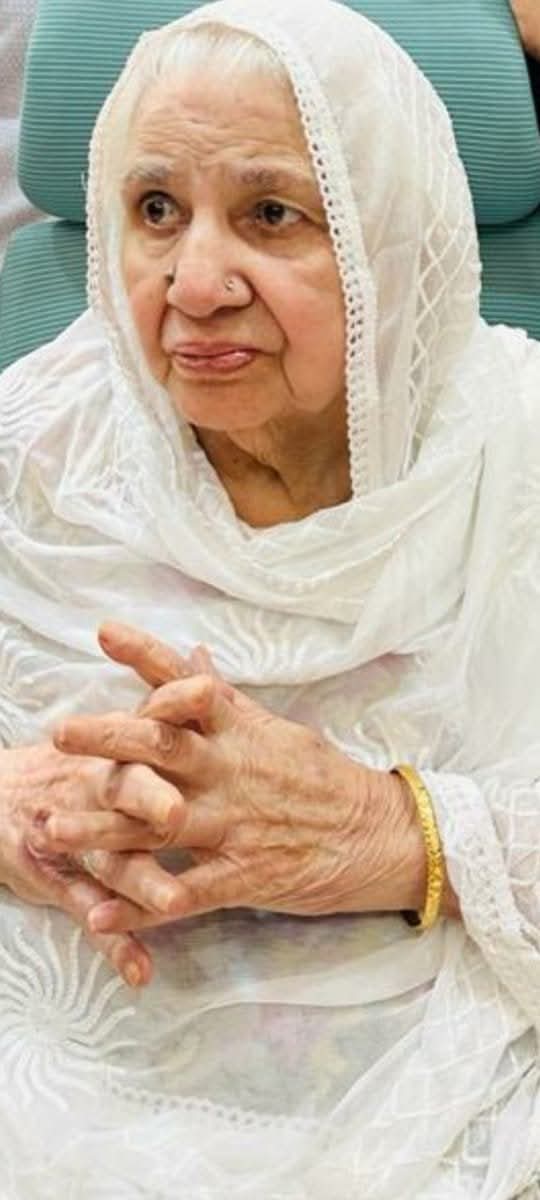 चांपा पूज्य सिंधी पंचायत की श्रीमती ईश्वरी देवी खूबवानी पंचतत्व में हुईं विलीन..