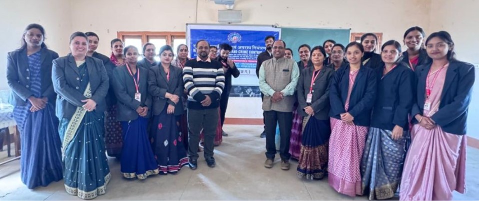 NHRCCB बस्तर टीम द्वारा महिलाओं का कार्यस्थल पर लैंगिक उत्पीड़न( निवारण,निषेध और रोकथाम)अधिनियम 2013(POSH) ,पर एक दिवसीय कार्यशाला