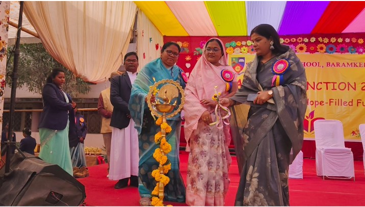 संत जेवियर स्कूल बरमकेला में वार्षिक उत्सव का भव्य आयोजन, बच्चों की रंगारंग प्रस्तुतियों ने मोहा मन